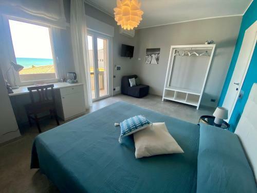 Hostal Oltremare Rooms