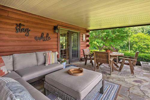 Pet-friendly Canton Cabin With Porch And Grill!