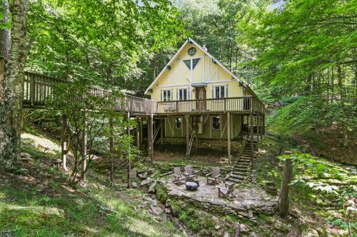 Mtn Paradise W Running Water Creekside Happiness