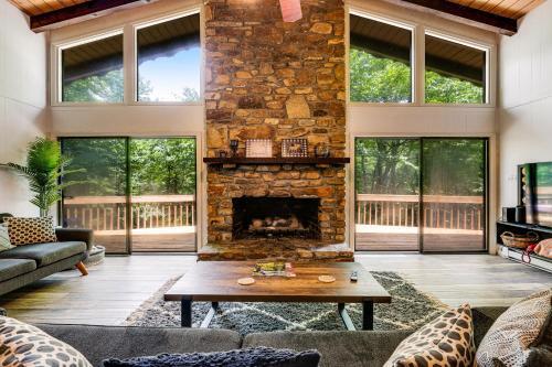 Twin Creeks Cabin