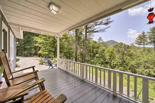 Enchanting Bryson City Cottage With Mtn Views!
