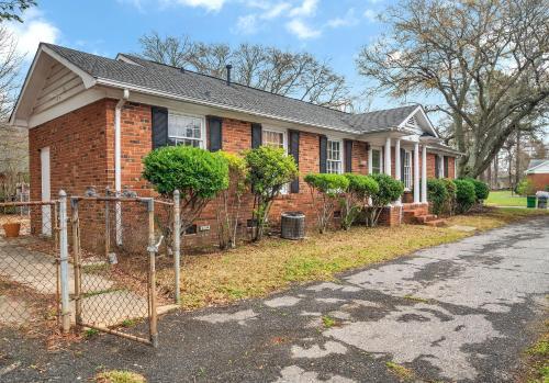 Bright 2br Duplex - Minutes Away From Uptown Charlotte