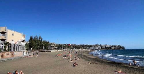 Precioso Apartamento En 1� L�nea de Mar