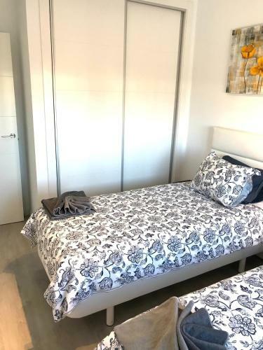 Apartamento Air-conditioned 2 Bedroom Poolside Apt - Free Wifi