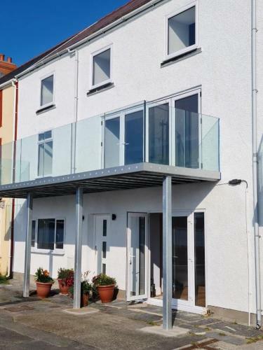 Contemporary Living With Amazing Views. Pembrokeshire
