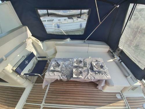 La Grande Motte: V�ritable Appartement Flottant