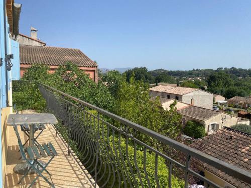 Maison de Village Avec Jardin Et Vue D�gag�e