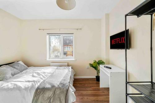 ?4 Bed Townhouse?10guests? Garden?wifi & Netflix?