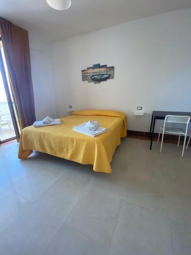 Hostal Manfredi Sea Room