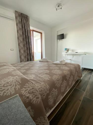 Hostal Manfredi Sea Room
