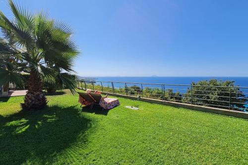 Villa Top Location - Tranquility - Pool - Garden & Sea View