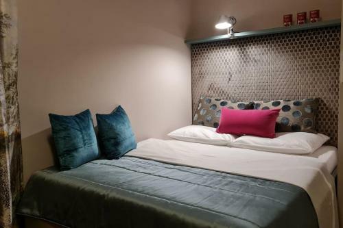 Villa Top Location - Tranquility - Pool - Garden & Sea View