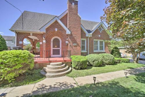 Lovely Waynesville Home With Yard Pet Friendly