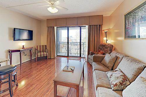 River View Suite 203