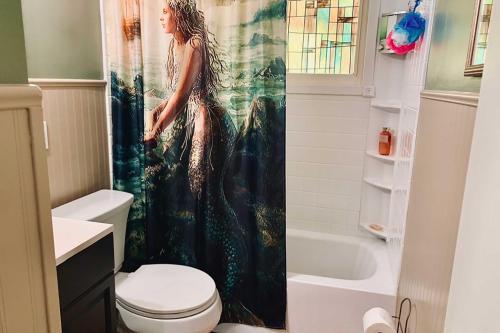 Ashtabula Home Near Walnut Beach And Eateries!