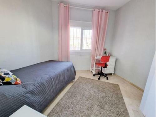 Apartamento Lovely Ground Floor Esmeralda, Pool, Parking