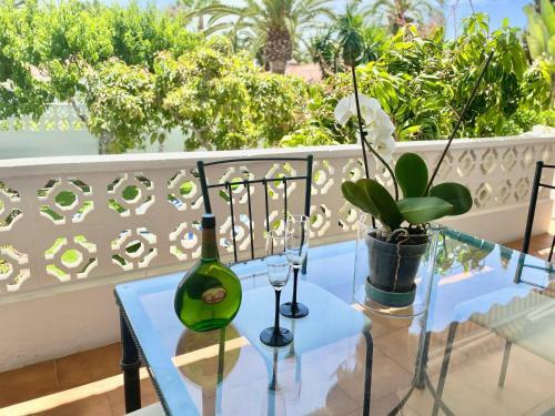 Chalet En Primera L�nea Con 150m2 de Jard�n Privado