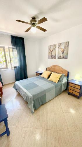 Chalet En Primera L�nea Con 150m2 de Jard�n Privado