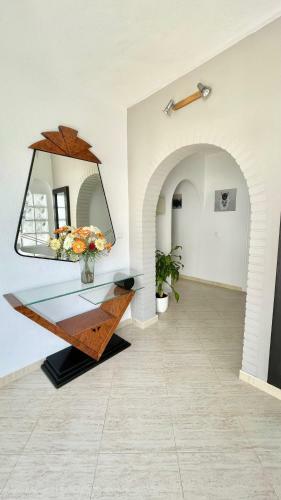 Chalet En Primera L�nea Con 150m2 de Jard�n Privado