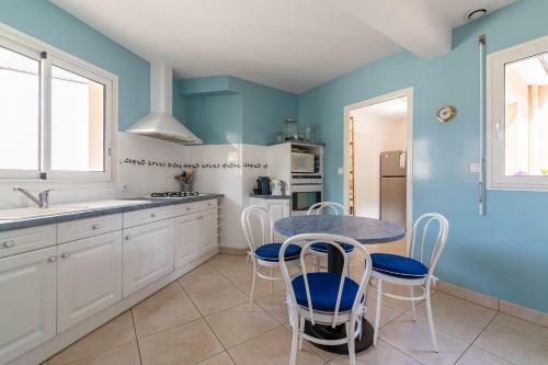 Grande Maison Pour 9 Personnes A Larmor-baden