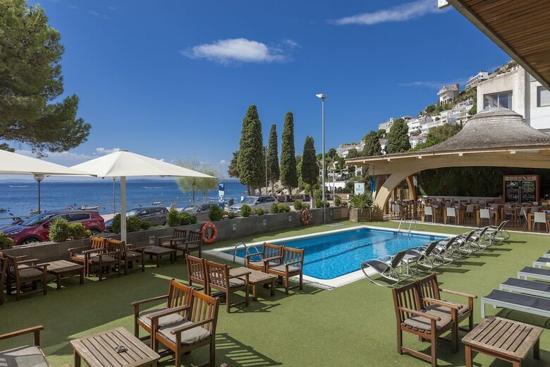 Canyelles Playa Hotel