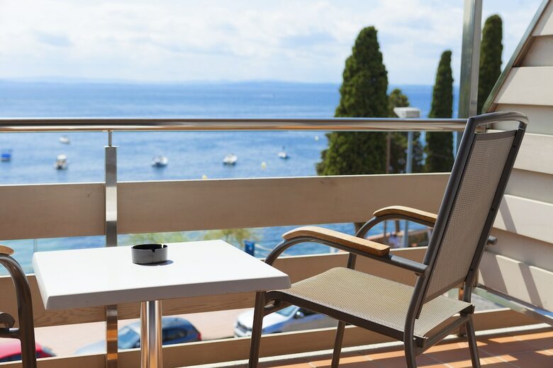 Canyelles Playa Hotel