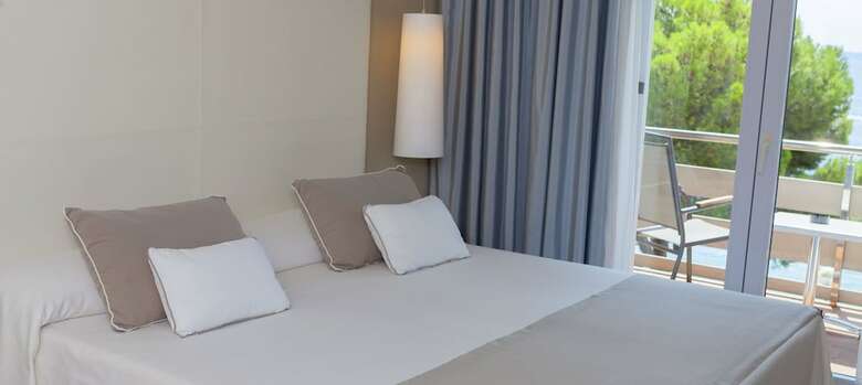 Canyelles Playa Hotel
