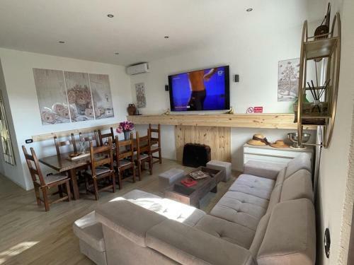 Villa-matteo Mit Meerblick Und Outdoor- K�che