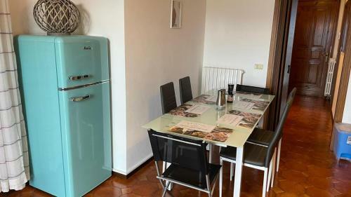 Apartamento Sch�ne Ferienwohnung Mit Terrasse Und Seeblick