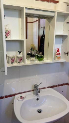 Apartamento Sch�ne Ferienwohnung Mit Terrasse Und Seeblick