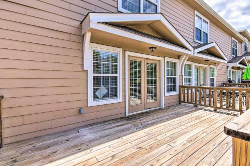 Cozy Eucha Townhome With Deck And Lake Access!