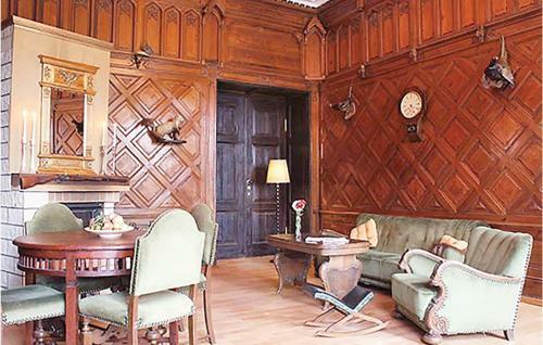 Herrenhaus Mit Pool