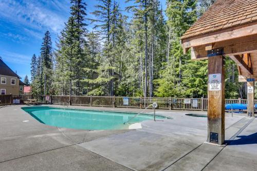 Collins Lake Condo