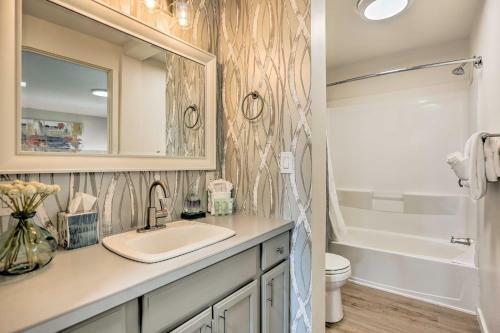 Apartamento Quaint Bend Condo With Pool And Hot Tub Access!