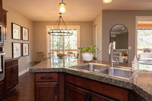 River View Retreat
