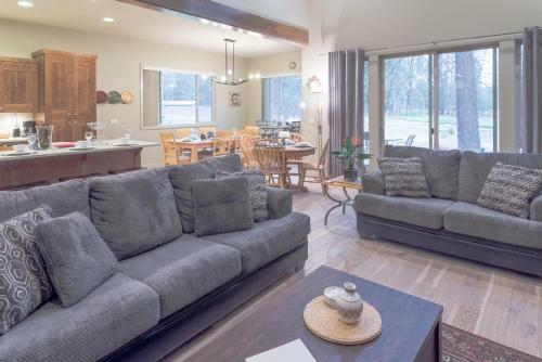 Pine Post Lodge