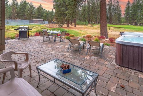 Pine Post Lodge