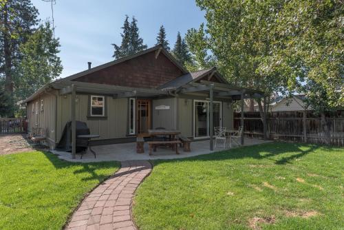 Columbia Cottage