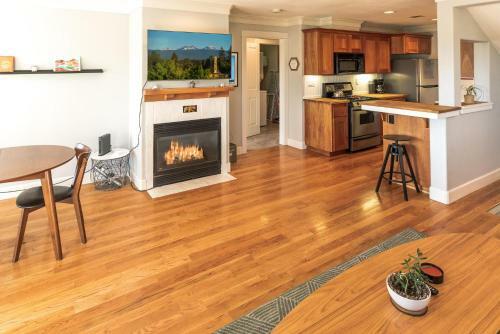 Deschutes Nest