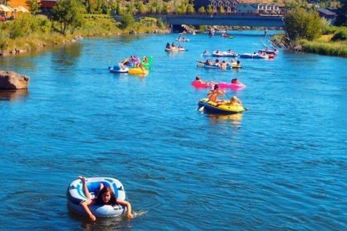 Deschutes Nest