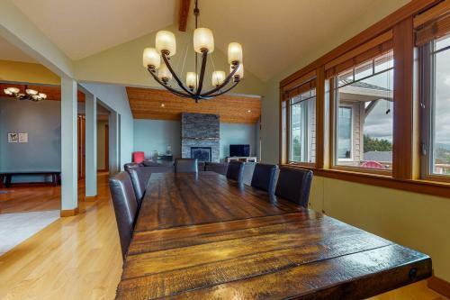 The View House