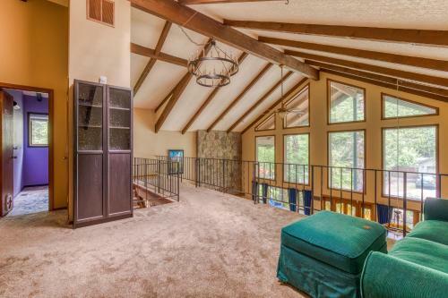 Timberline Rim Lodge