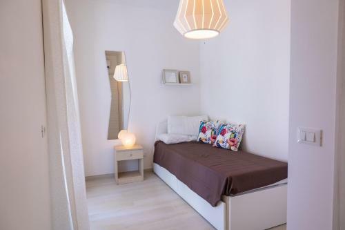 Wonderful Emerald And Gold Apartments With Parking
