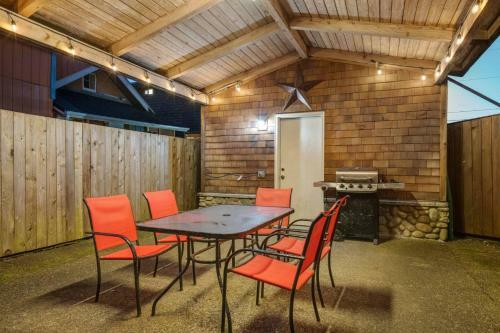 Cedar Lodge At Rockaway