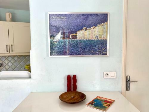 Cozy Gite With Sea View, In Le Lavandou