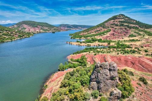 �qui-lodge Avec Spa Au Lac Du Salagou