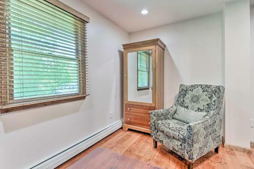 East Stroudsburg Home With Decks And Private Pond