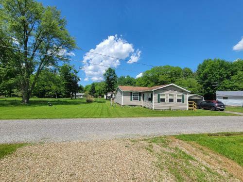 Camp Not Found - 3 Queen Bedrooms By The Lake