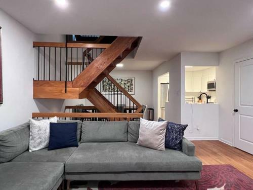 Apartamento Beautiful Townhouse With Patio & Deck (A)