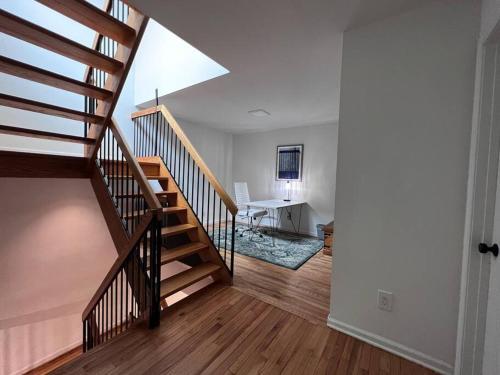 Apartamento Beautiful Townhouse With Patio & Deck (A)